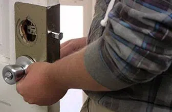 Universal Locksmith Store Loma Linda, CA 909-346-1940 Universal Locksmith Store Loma Linda, CA 909-346-1940 - 12-locks-replace