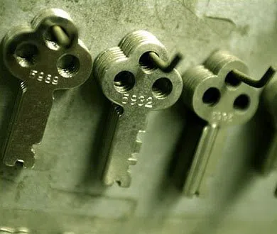 Universal Locksmith Store Loma Linda, CA 909-346-1940 - 3-Locksmith-key-service